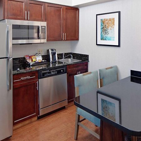 Homewood Suites By Hilton Dallas Market Center Екстер'єр фото