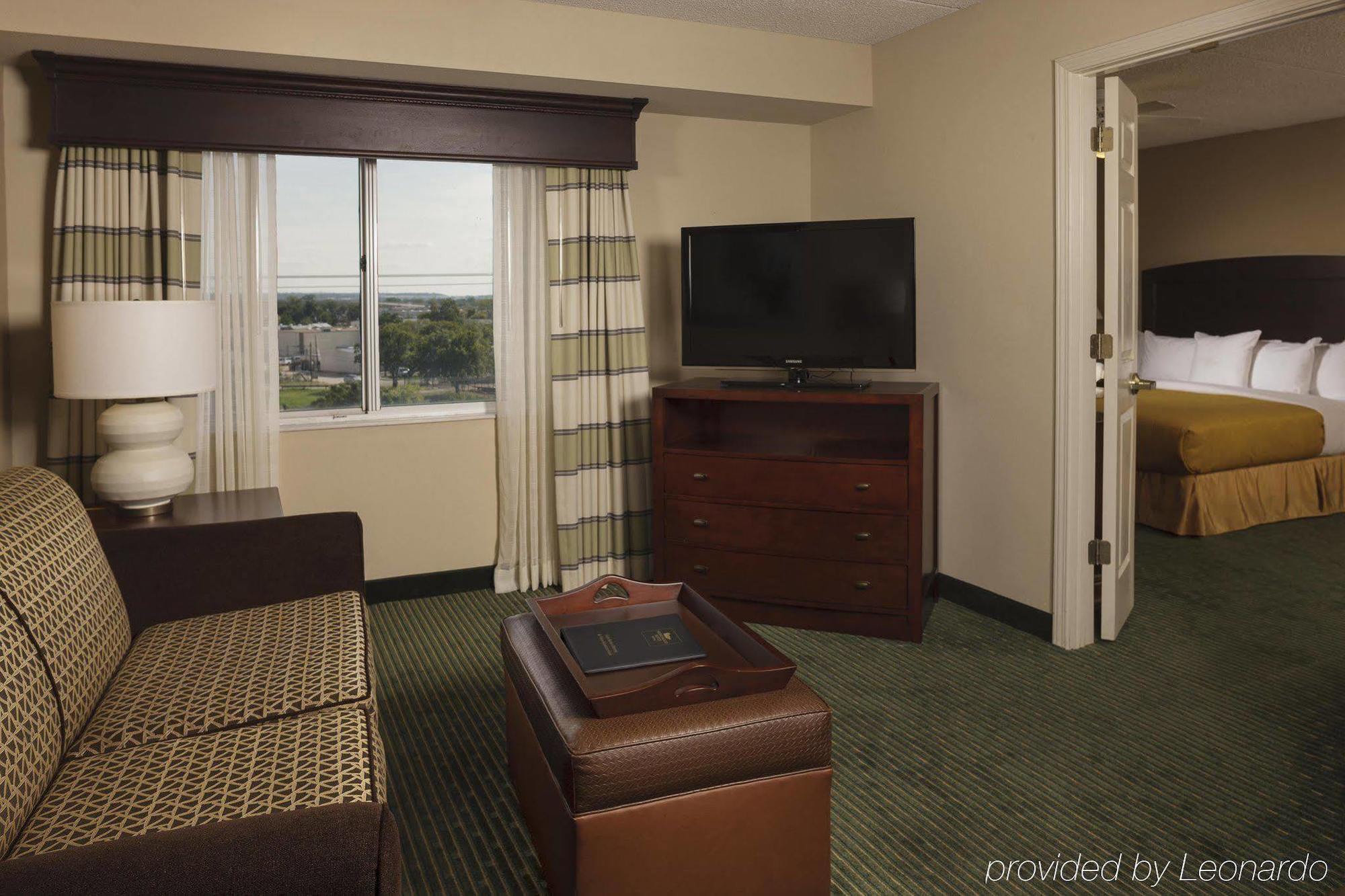 Homewood Suites By Hilton Dallas Market Center Номер фото